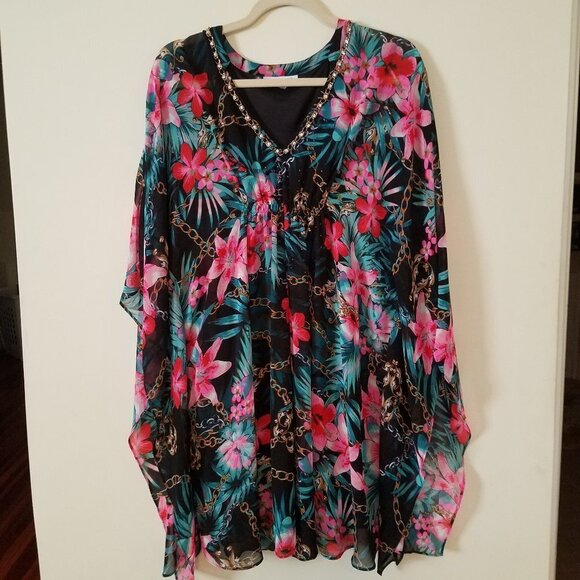 Jennifer Lopez Dresses & Skirts - Jennifer Lopez floral top sz s made to be flowy